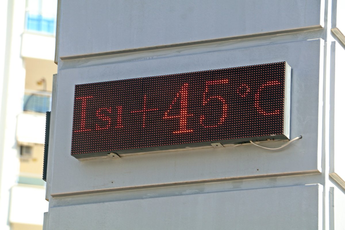 Antalya'da Ekim'de termometreler 45 dereceyi gördü #1