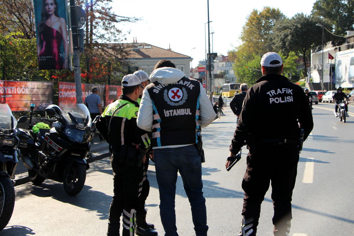 İstanbul'da floresan ceket giymeden scooter kullanmanın cezası #2