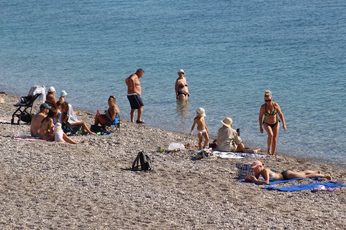 Antalya ve Bodrum'daki plajlar dolu 1