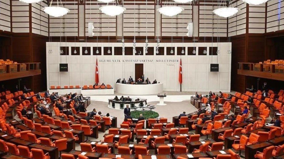 Parlamento 1. haftaya yoğun girdi