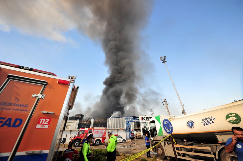 Bursa'da fabrika yangını 42 saat sonra söndürüldü -2