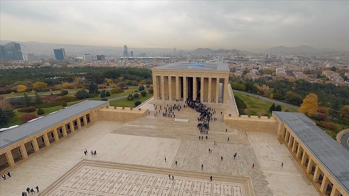 Atatürk'ün son dinlenme yeri Anıtkabir, FPV 2 numaralı drone tarafından görüldü