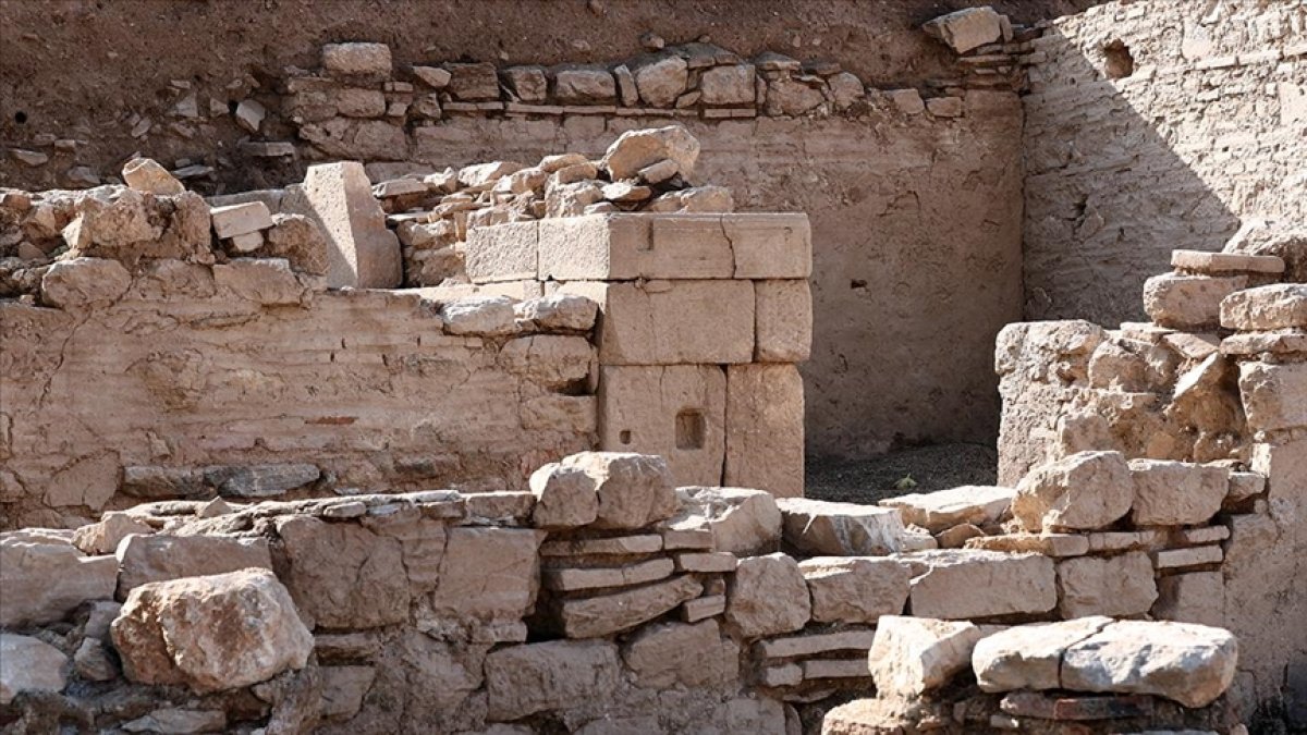 Efes'in 400 yıllık yeme alışkanlıkları 1 numaralı dönemin kültürü hakkında bilgi veriyor