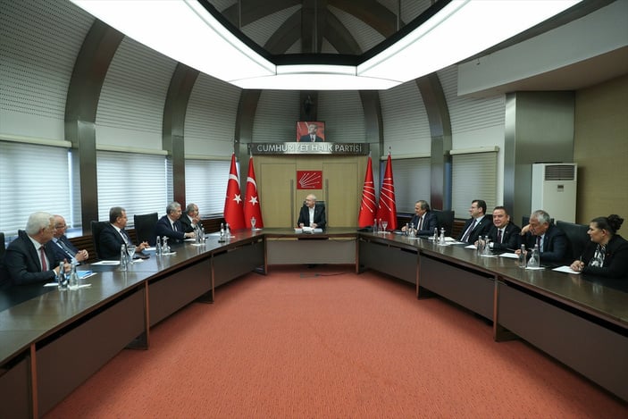 Kemal Kılıçdaroğlu CHP'li liderlerle görüştü