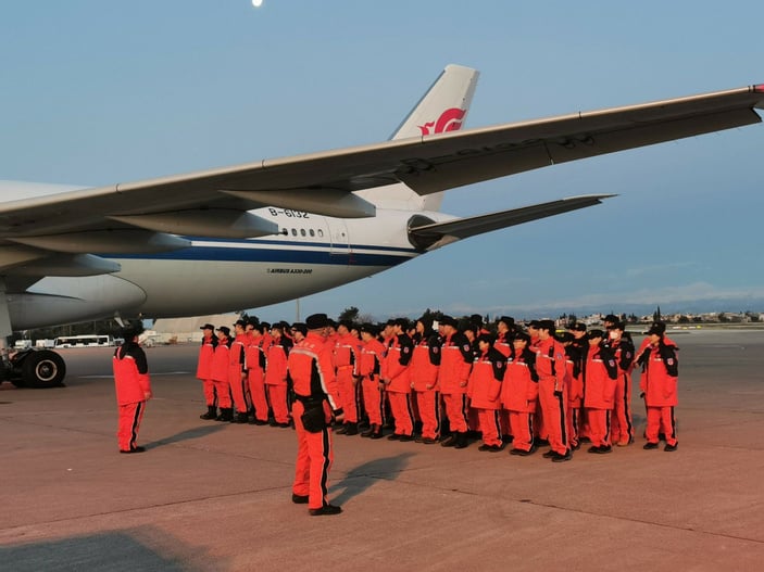 Çin'den 90 kişilik bir ekip Adana 2 Nolu'ya geldi