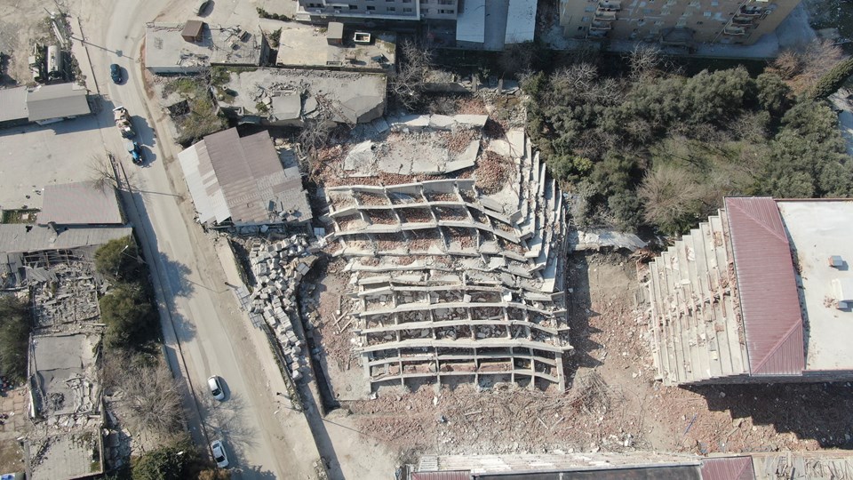 "depreme dayanıklılık" Satılık olan bina yapım aşamasında yıkıldı - 2